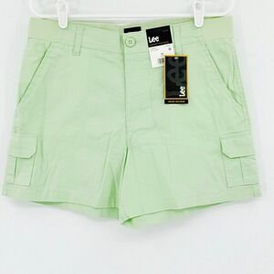 Lee Women's Comfort Waistband 5 inches Soft Sage Green Cargo Short Size 12 NWT